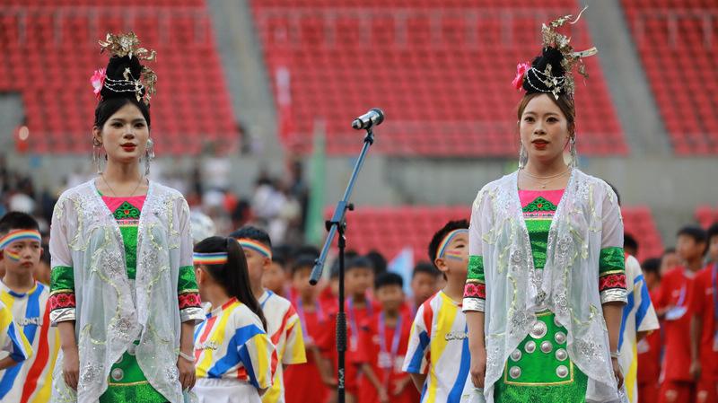力与足球风