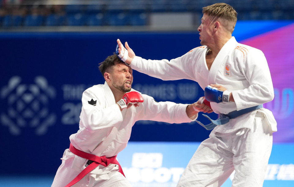 乌克兰选手, rsoEZ