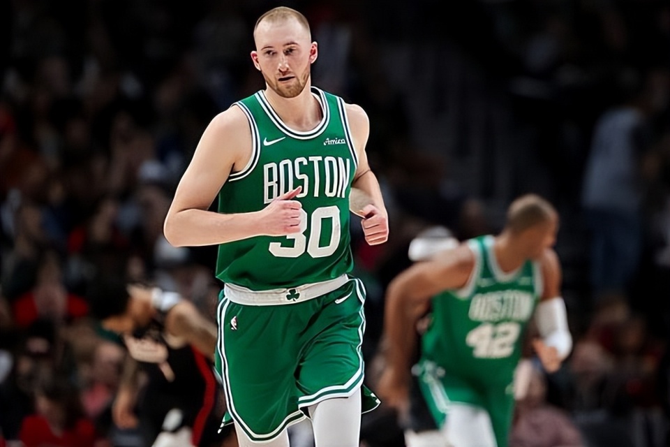 提到了球队, 刚刚签下的, https