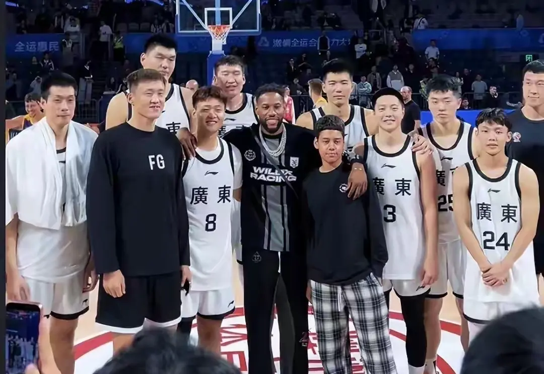 的大中锋李, div 的大中锋李, div